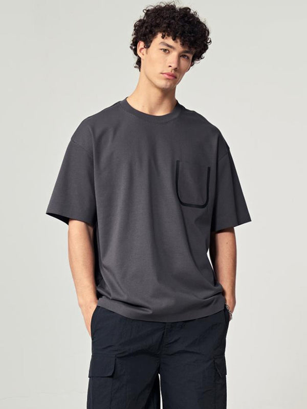 Minimalistisches U-förmiges Taschen-Design-T-Shirt für Herren